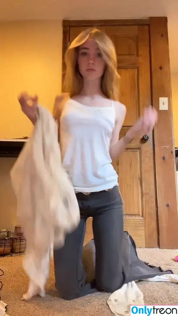 aayeayla голая photo #0005 (aaylaariannaa / danyellay)