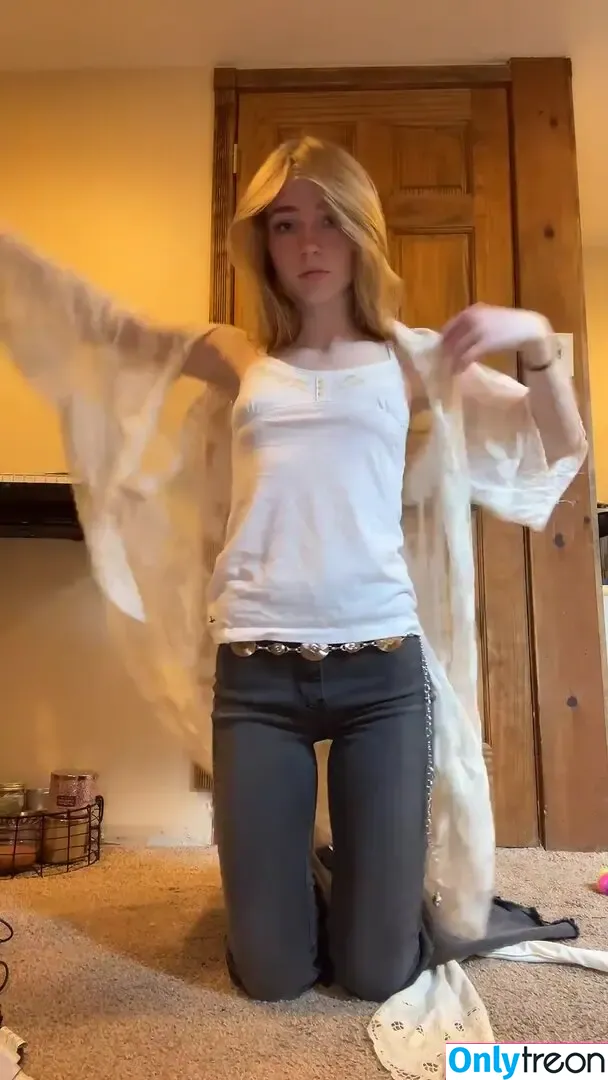 aayeayla голая photo #0011 (aaylaariannaa / danyellay)