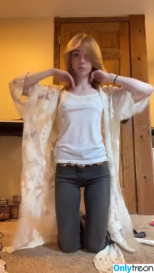 aayeayla голая photo #0012 (aaylaariannaa / danyellay)