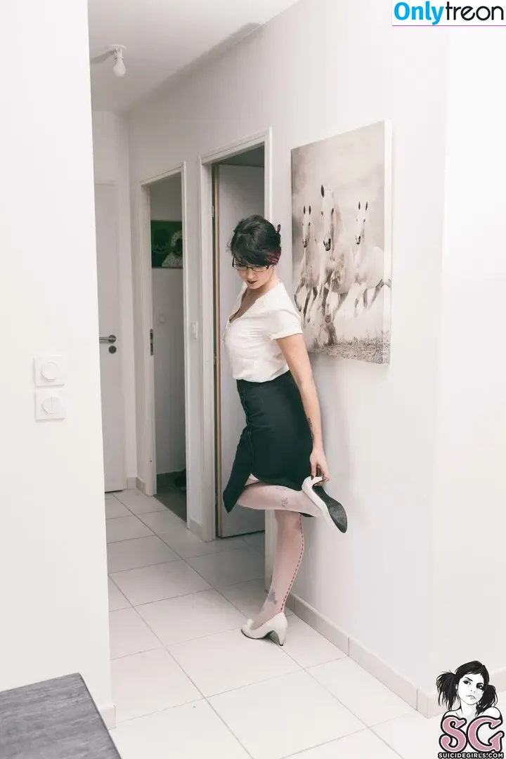Aaylana голая photo #0075 (aryana)