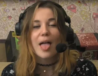 Aayley / French streamer nude photo #0040