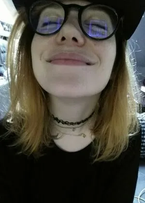 Aayley / French streamer nude photo #0049
