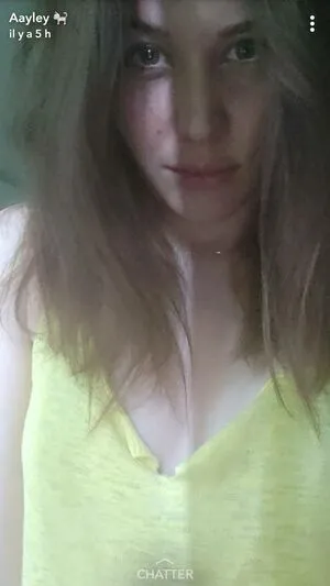 Aayley / French streamer nude photo #0071