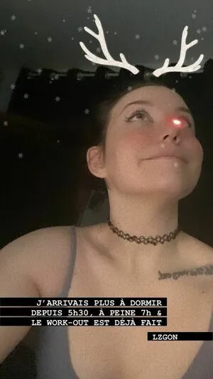 Aayley / French streamer nude photo #0152