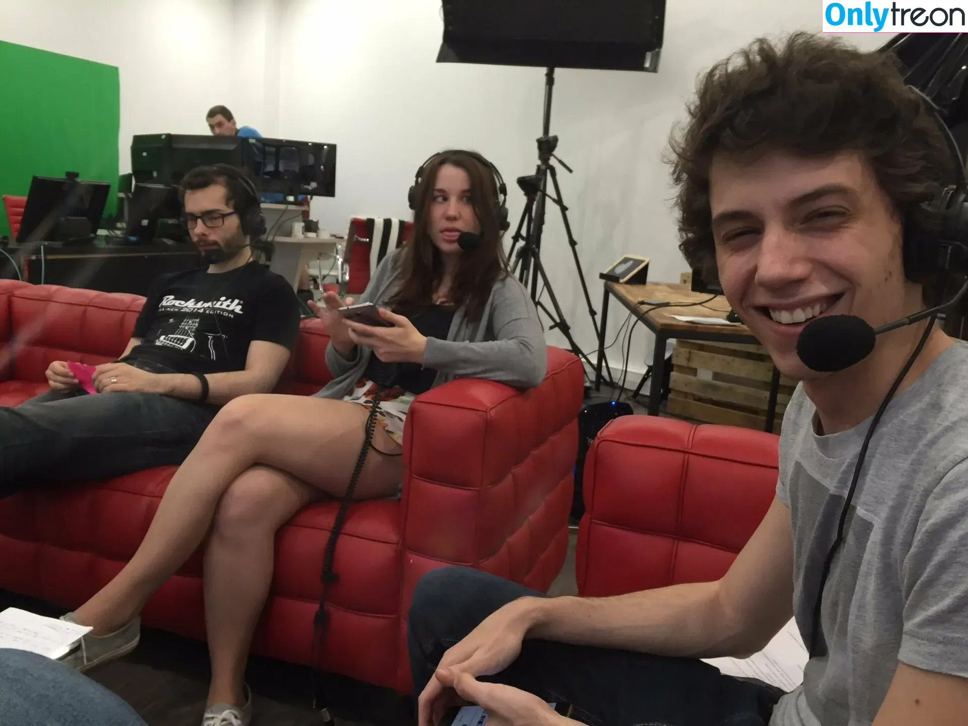 Aayley голая photo #0038 (French streamer)