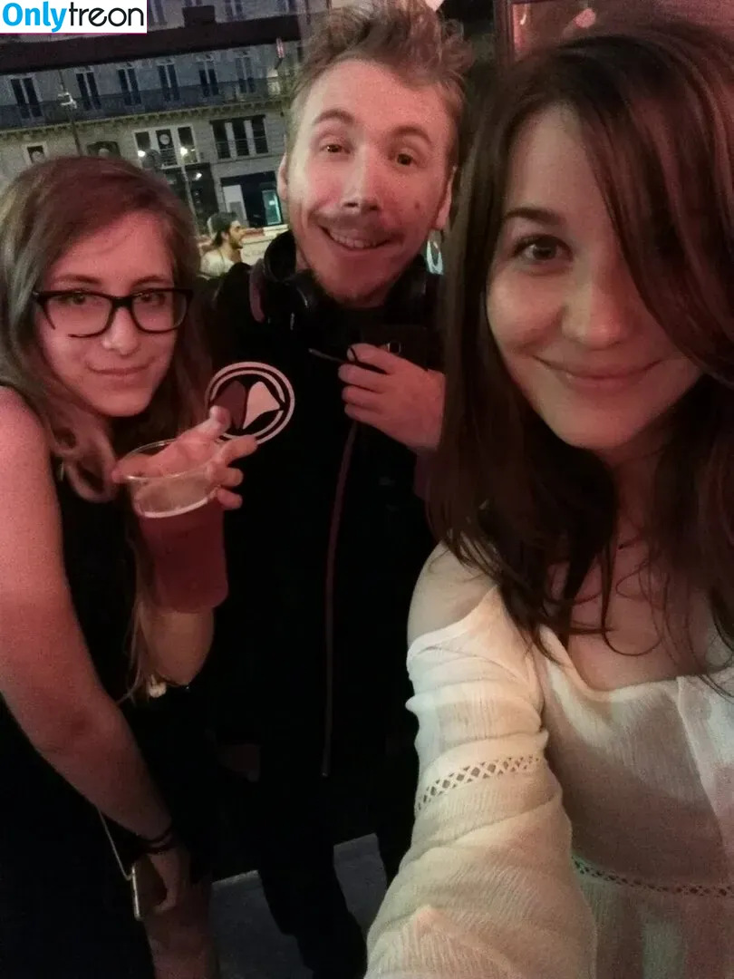 Aayley nude photo #0047 (French streamer)