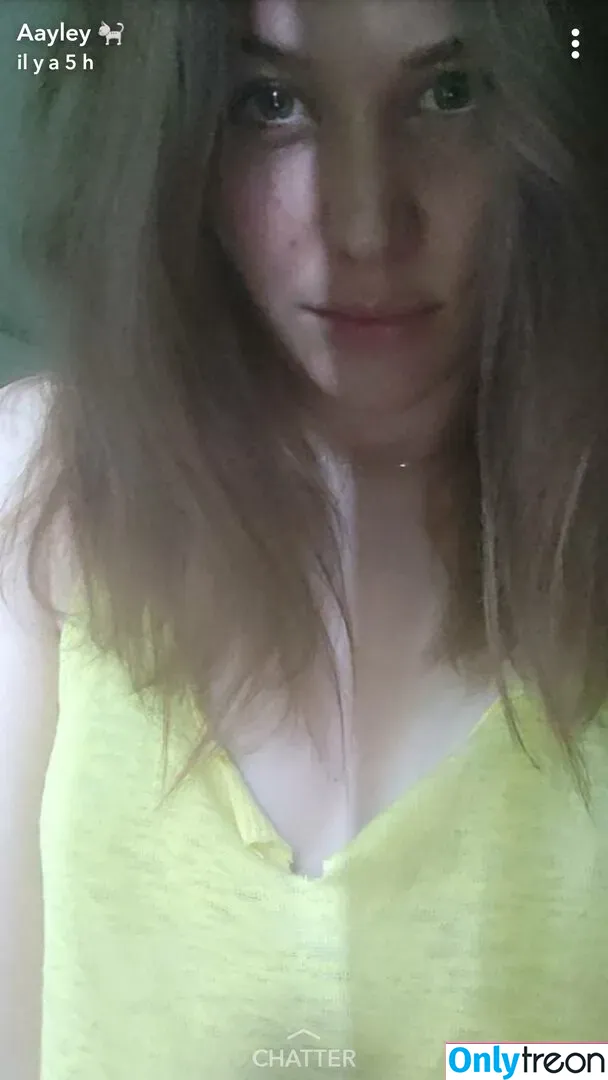 Aayley nude photo #0071 (French streamer)