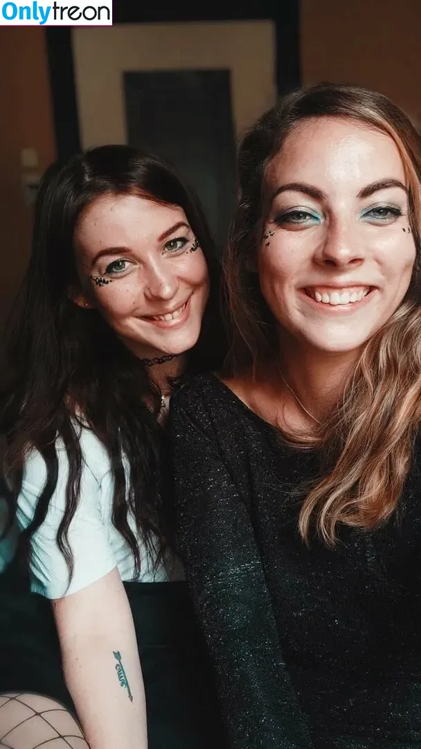 Aayley nude photo #0108 (French streamer)