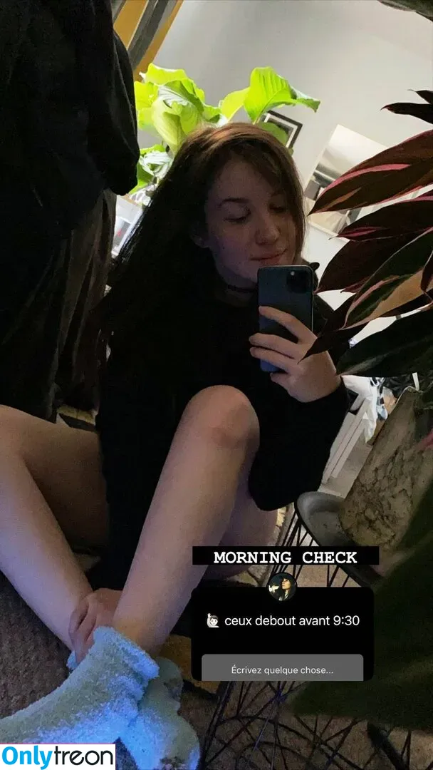 Aayley nude photo #0127 (French streamer)