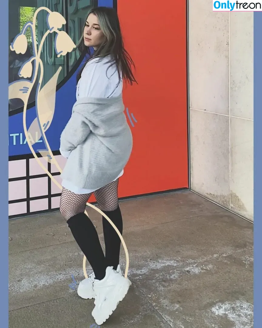 Aayley голая photo #0142 (French streamer)