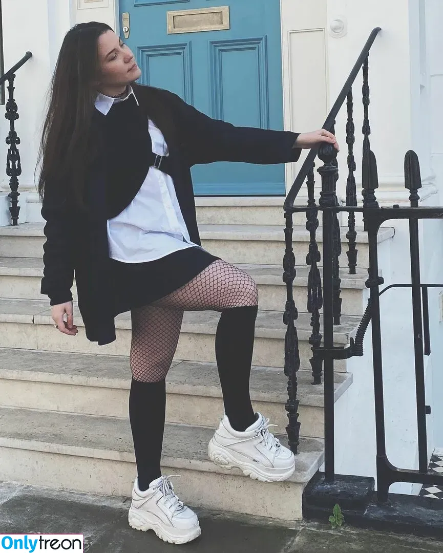 Aayley nude photo #0157 (French streamer)