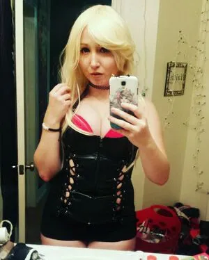 Abadon / Thezombae nude photo #0007