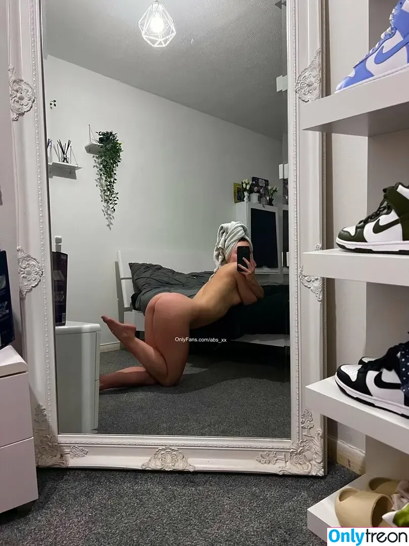 Abby Bell nude photo #0012 (abby.bell_ / abs_xx)