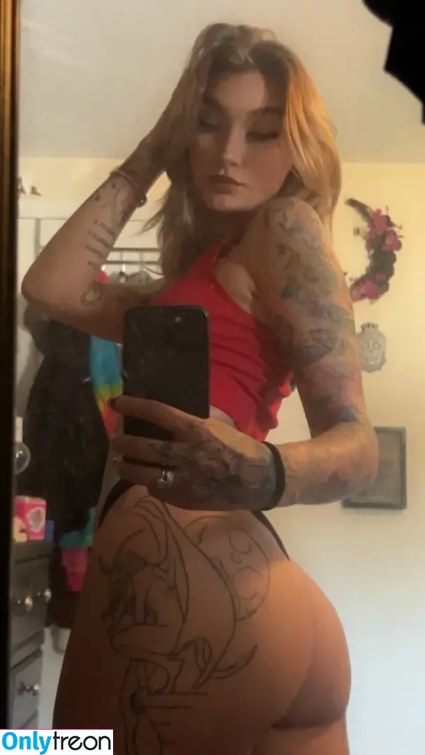 Abby Lore nude photo #0009 (abby.lore / chirpbaby)