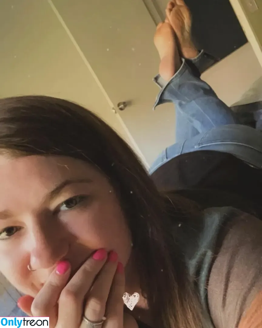 Abby Rhyane nude photo #0003 (OhioHotWife / ohiohotwife10)