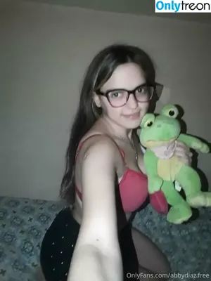 abbydiazfree / abigailz23 nude photo #0007