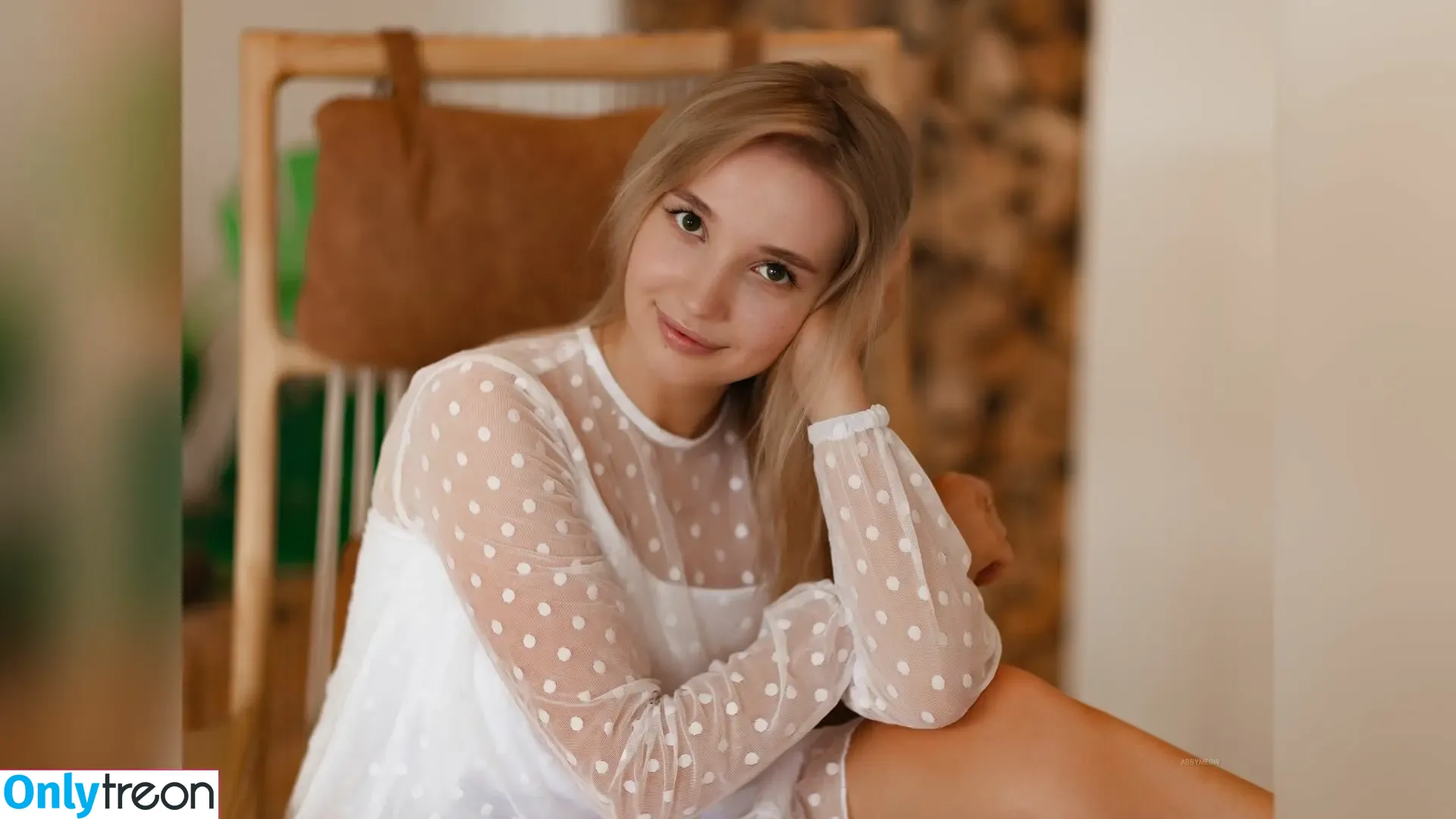 AbbyWillson nude photo #0007 (iamabbeywilson)