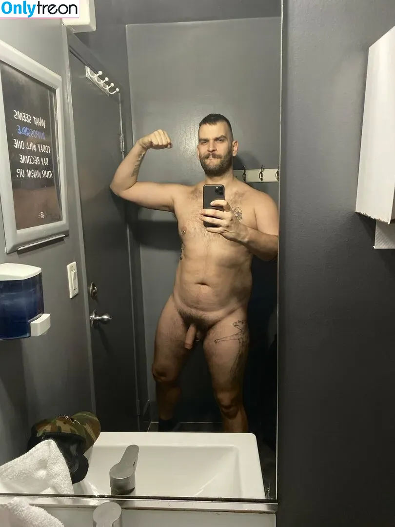 abeardedboy голая photo #0042 (abeardedboy)
