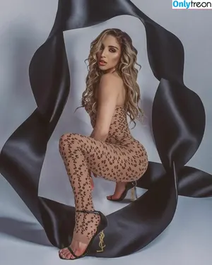 Abella Danger / abella_danger / abelladanger / dangershewrote фото голая #2310