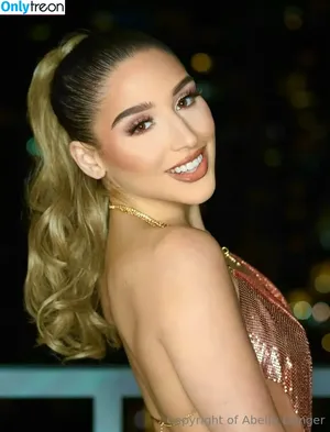 Abella Danger / abella_danger / abelladanger / dangershewrote фото голая #2587