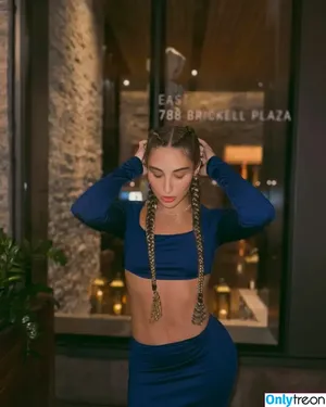 Abella Danger / abella_danger / abelladanger / dangershewrote фото голая #2630