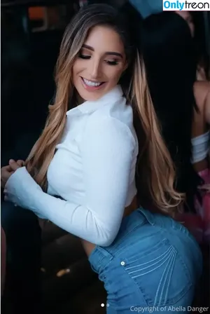Abella Danger / abella_danger / abelladanger / dangershewrote фото голая #3310