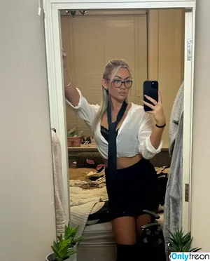 Abi Greasley / abi.greasley / abibamfordxx / abigreasley nude photo #0046