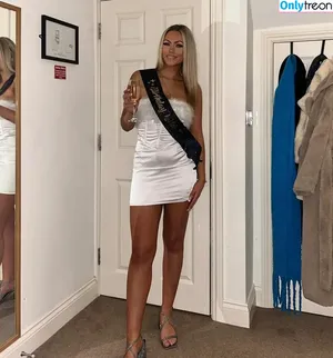 Abi Greasley / abi.greasley / abibamfordxx / abigreasley nude photo #0097