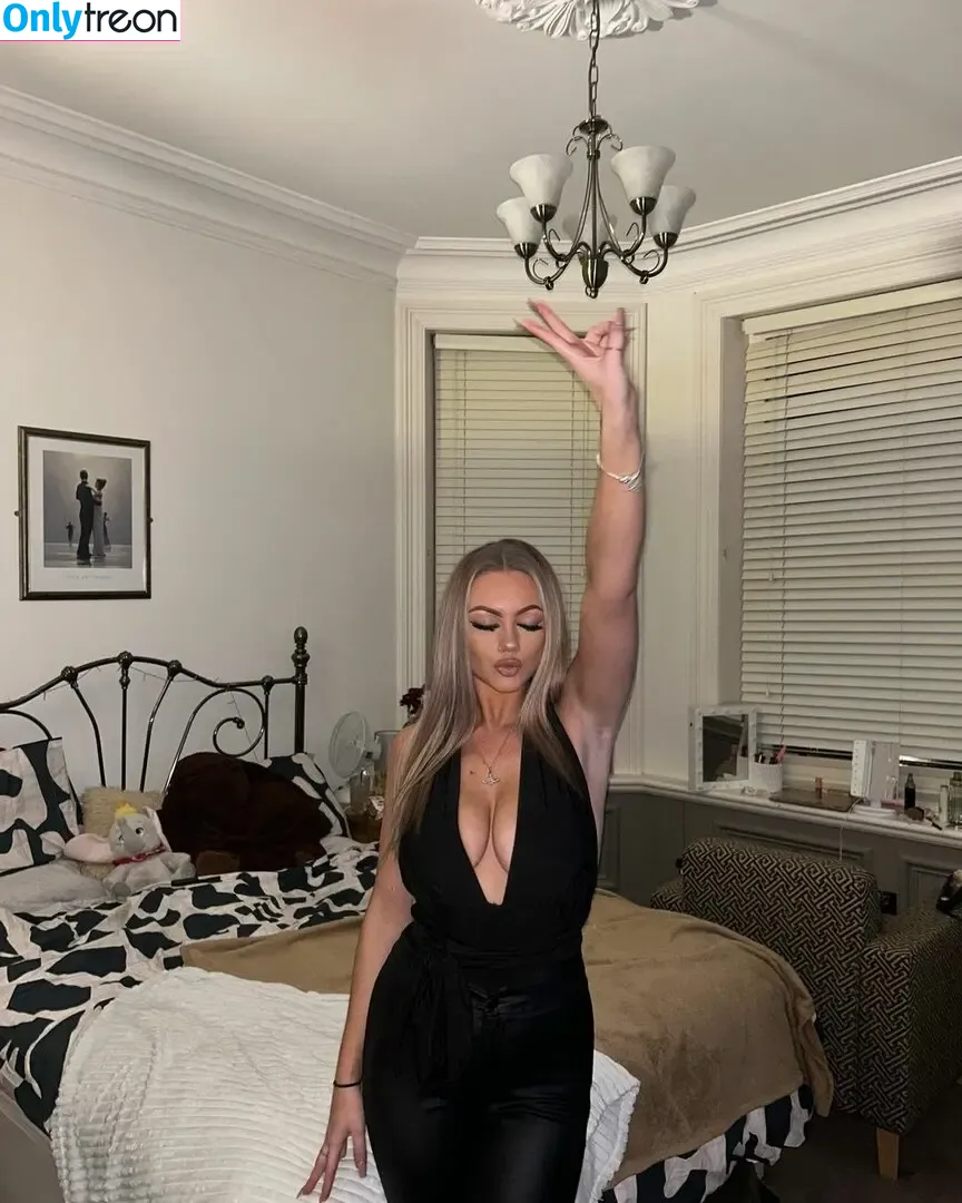 Abi Greasley nude photo #0035 (abi.greasley / abibamfordxx / abigreasley)