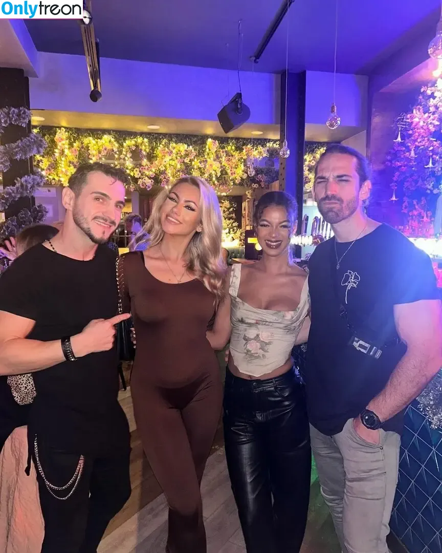 Abi Greasley nude photo #0086 (abi.greasley / abibamfordxx / abigreasley)