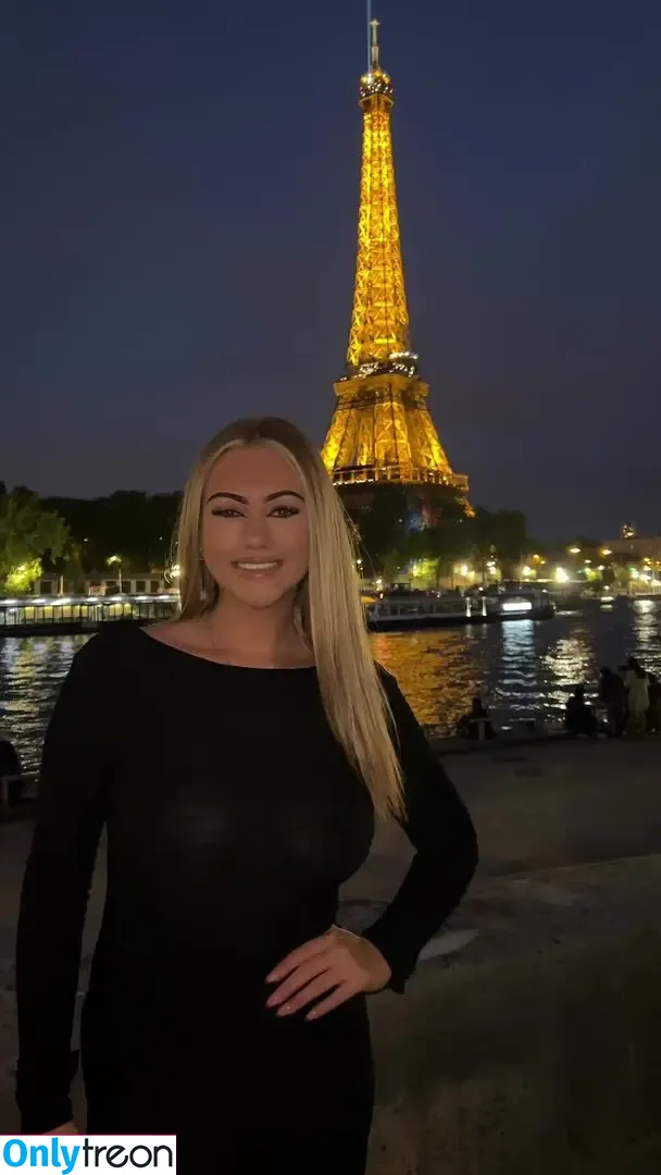 Abi Greasley nude photo #0263 (abi.greasley / abibamfordxx / abigreasley)