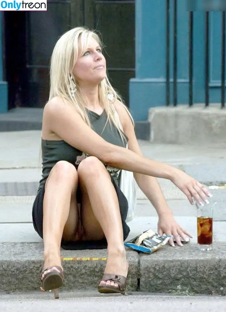 Abi Titmuss nude photo #0020 (abigailtitmuss)