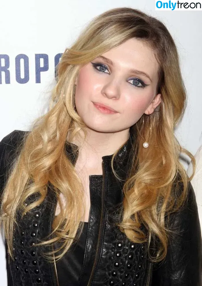 Abigail Breslin голая photo #0028 (abbienormal9)