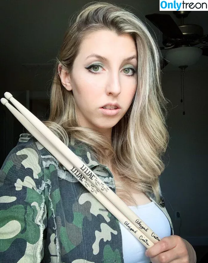 Abigail Cristea голая photo #0035 (Drummer / abigailcristea)