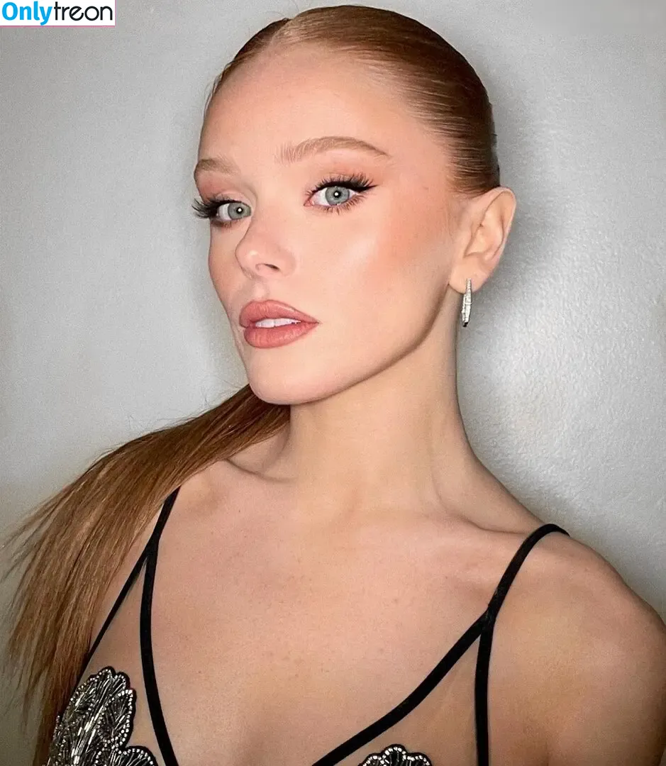 Abigail F. Cowen nude photo #0006 (abbeycowen)