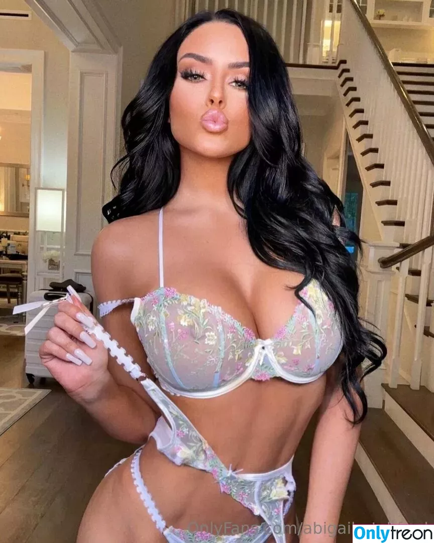 Abigail Ratchford голая photo #0012 (abigailratchford)