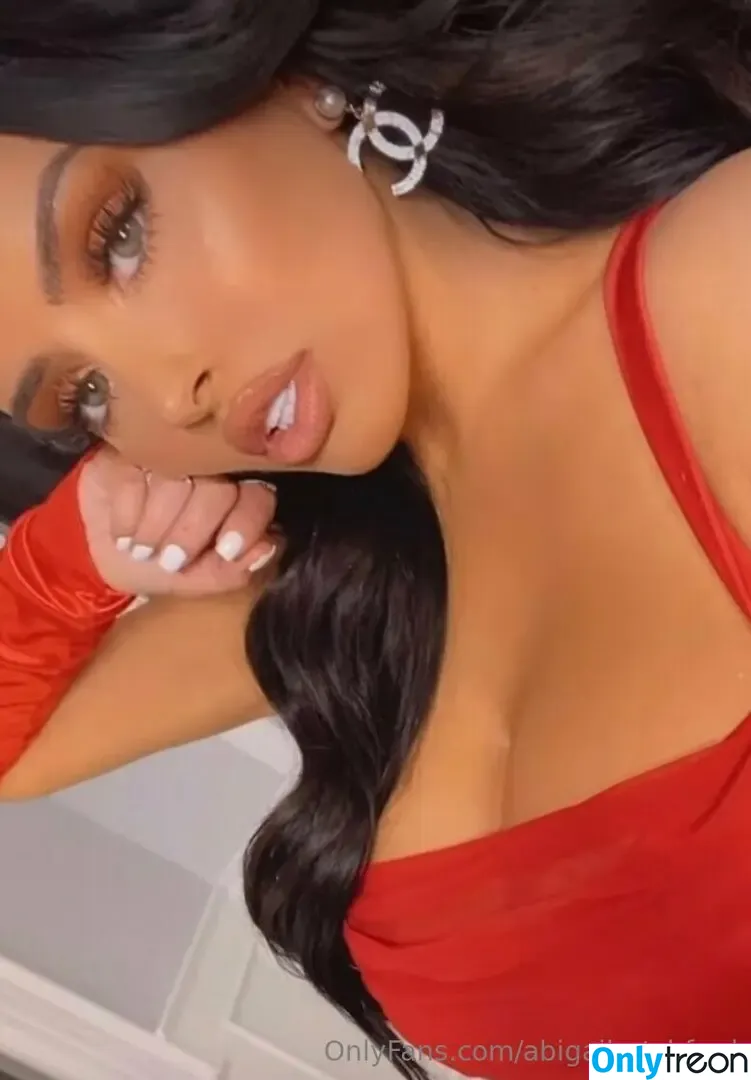 abigailratchford nude photo #0097 (abigailratchford)