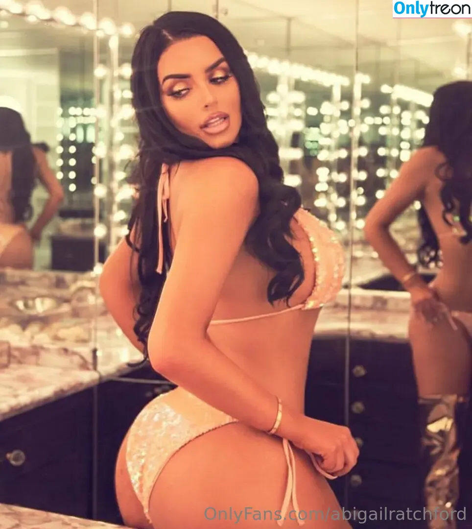 abigailratchford голая photo #0123 (abigailratchford)