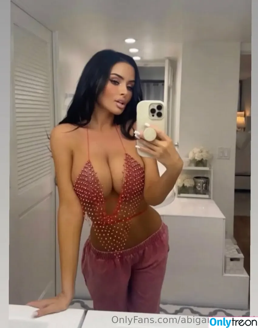 abigailratchford nude photo #0127 (abigailratchford)