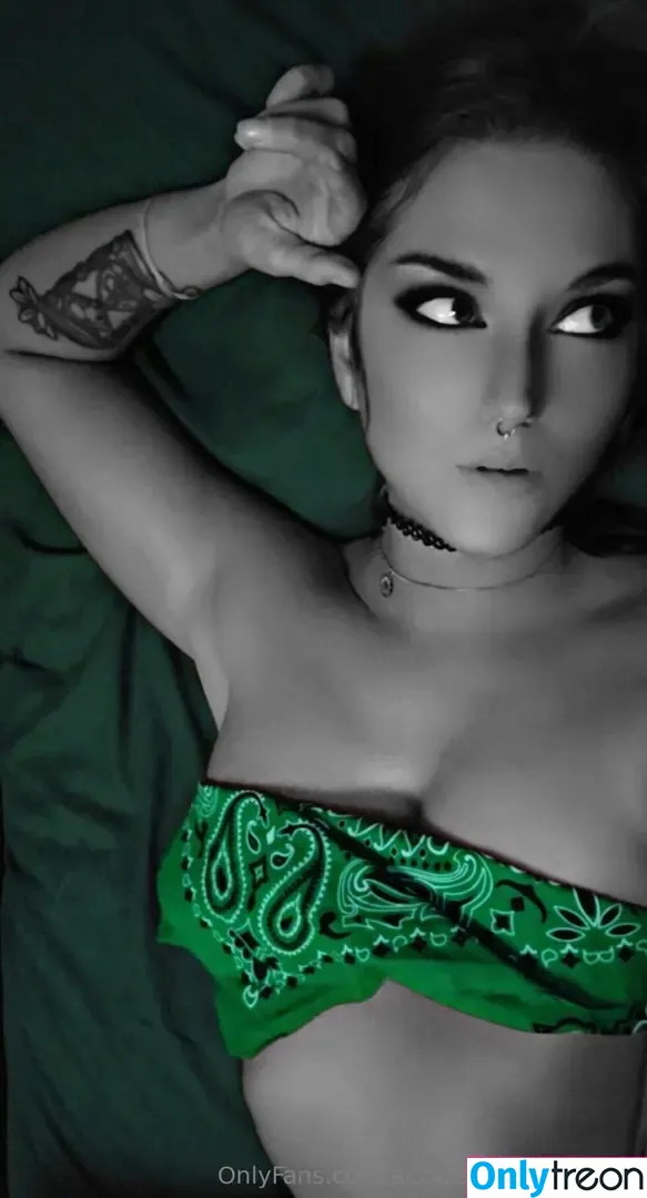 accidentallydelicious nude photo #0067 (accidentallydelicious)