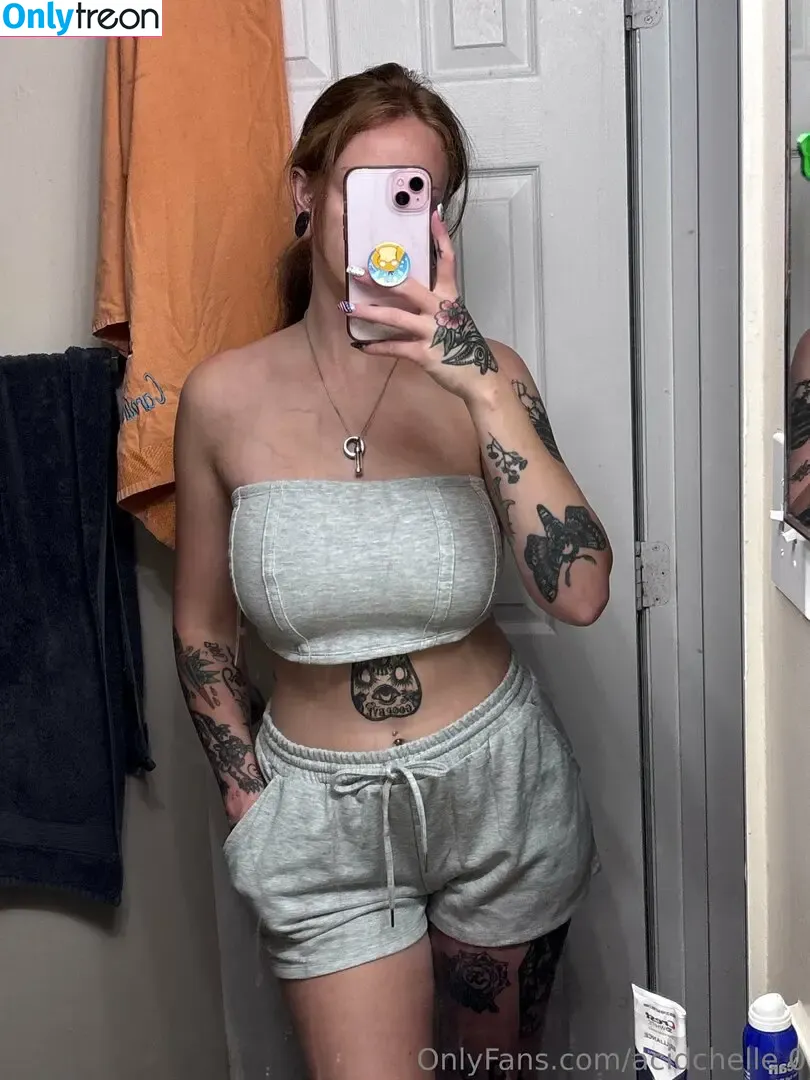 acidchelle.0 nude photo #0089 (acidchloe)