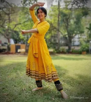 Adah Sharma / adah_ki_adah фото голая #0003