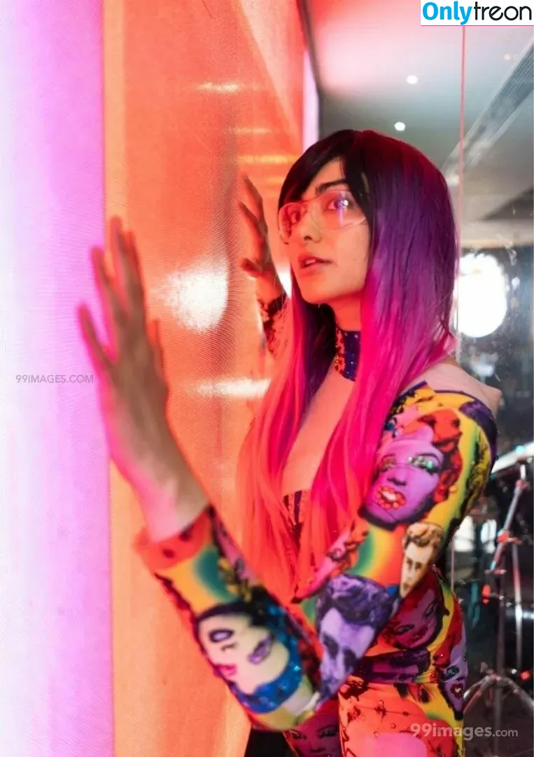 Adah Sharma голая photo #0171 (adah_ki_adah)