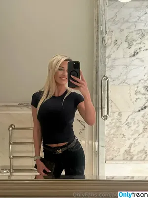 adayinsienna / anotherdayinsienna nude photo #0126