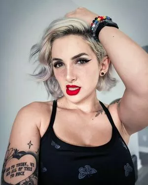 Addie Nicole Amick / Halocene / addienicoleamick фото голая #0532