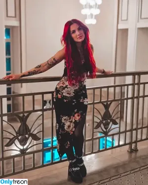 Addie Nicole Amick / Halocene / addienicoleamick фото голая #0575