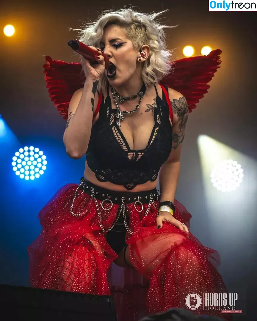 Addie Nicole Amick голая photo #0376 (Halocene / addienicoleamick)