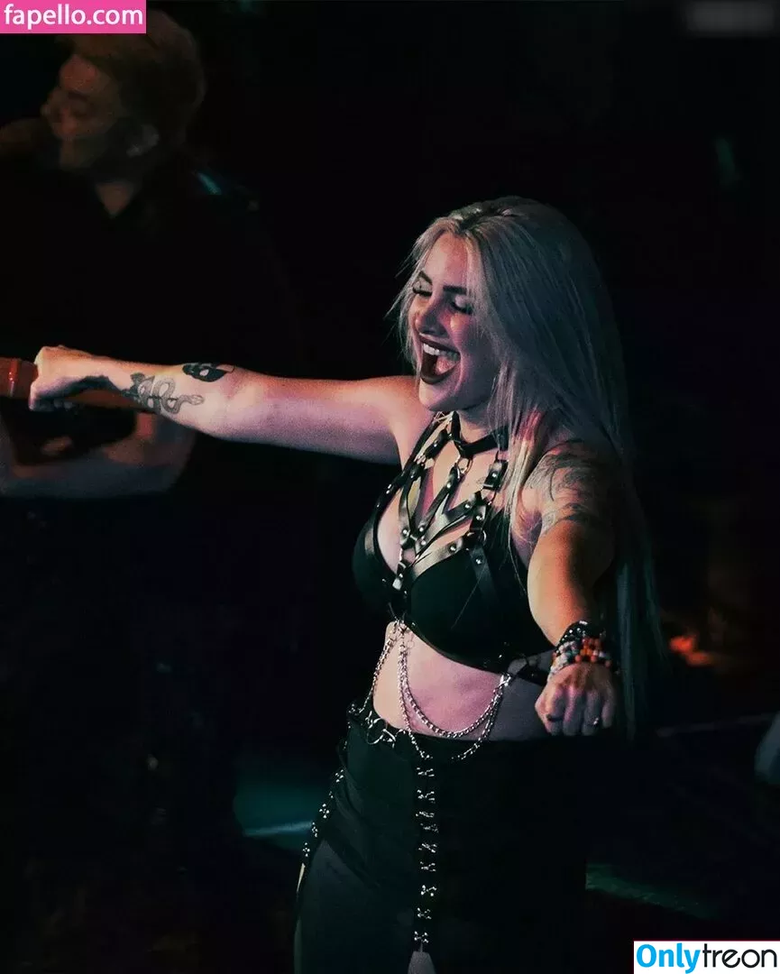 Addie Nicole Amick голая photo #0498 (Halocene / addienicoleamick)