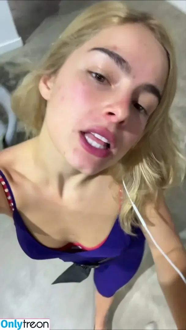 Addison Rae nude photo #0542 (addie_the_baddie / addisonraee)