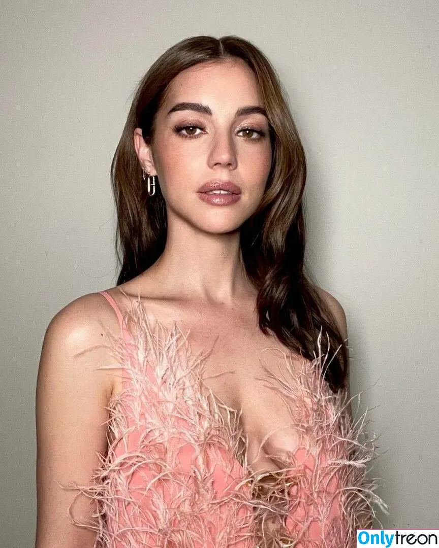 Adelaide Kane nude photo #0041 (adelaidekane)